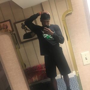 Meet your Posher, Derrick